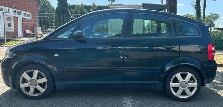 Audi A2