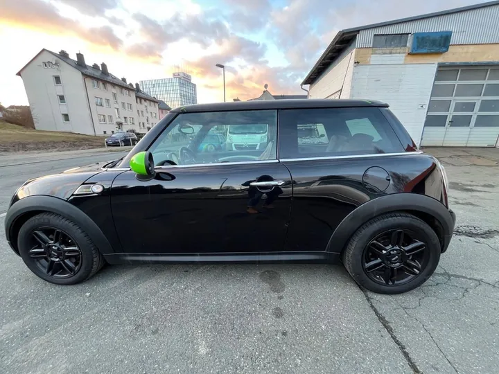 MINI One D