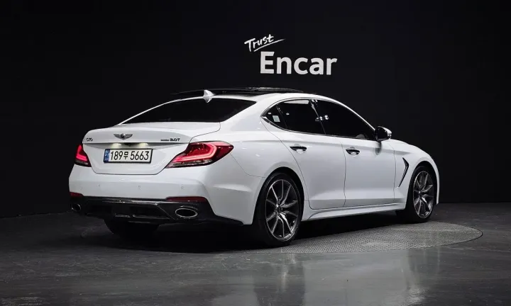 Genesis G70