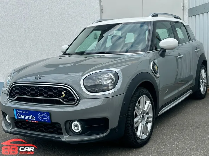 MINI Countryman SE (Cooper)