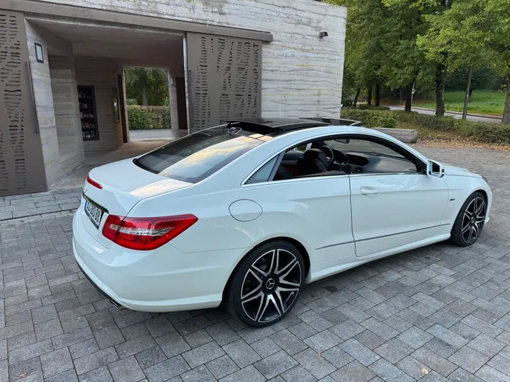 Mercedes-Benz E 350