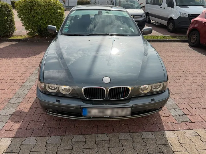 BMW 520