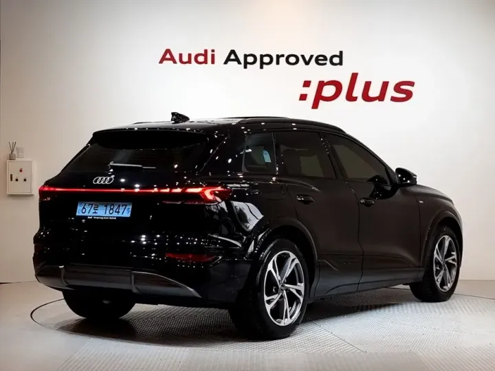 Audi Q6 e-tron