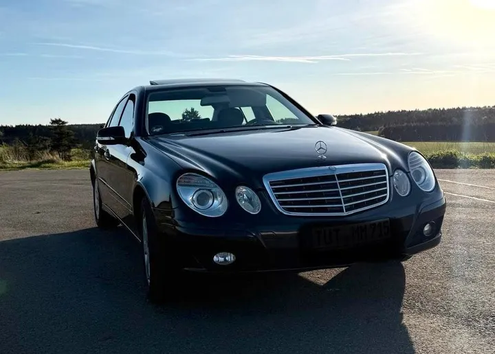 Mercedes-Benz E 320