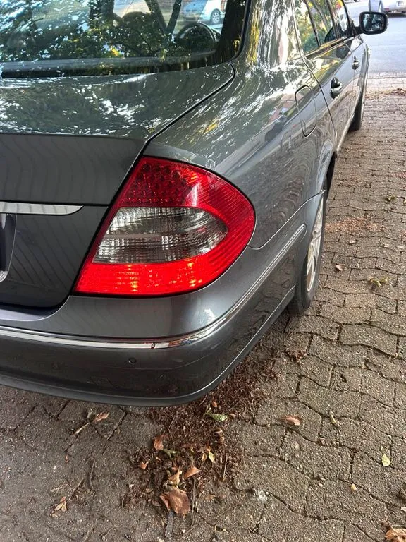 Mercedes-Benz E 280