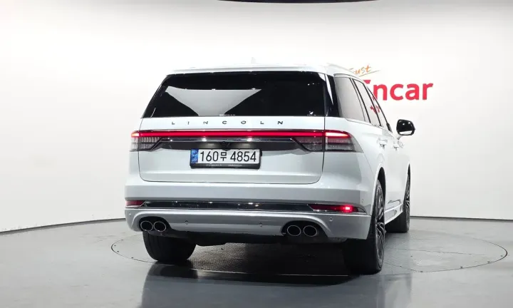 Lincoln Aviator