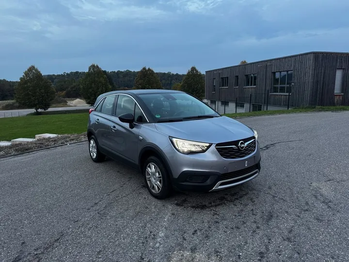 Opel Crossland (X)