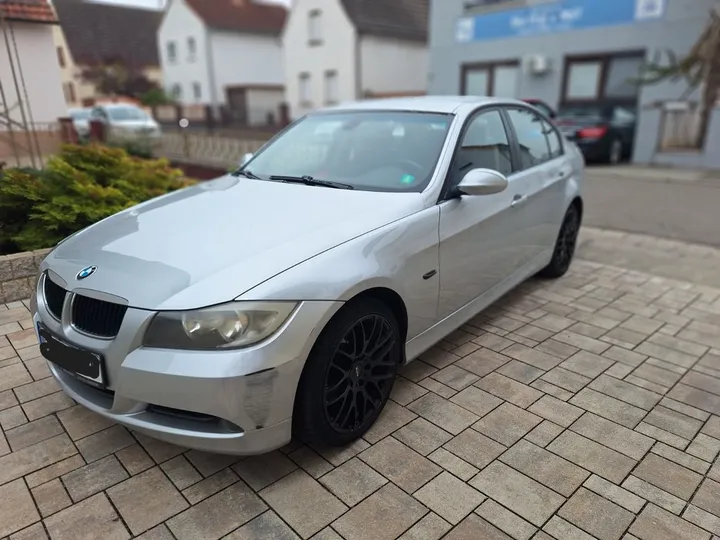 BMW 320