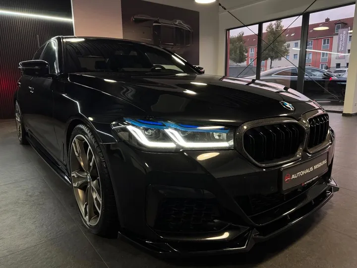 BMW M550