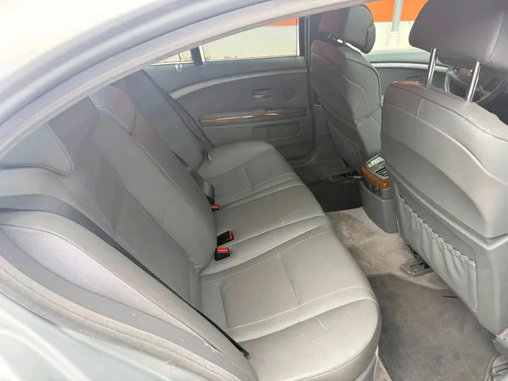 BMW 730