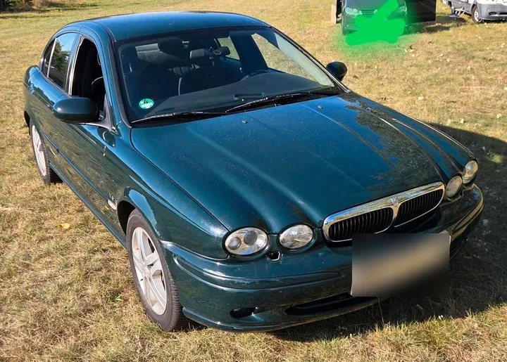 Jaguar X-Type
