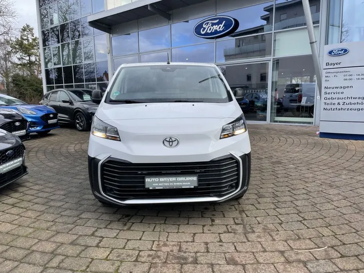 Toyota Proace Verso
