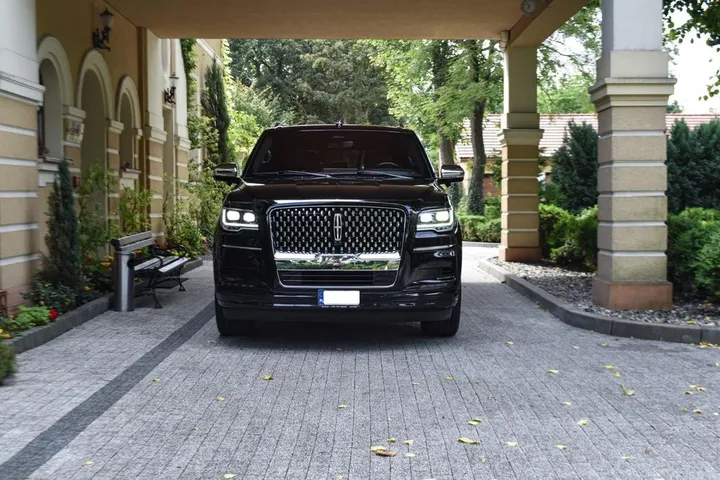 Lincoln Navigator