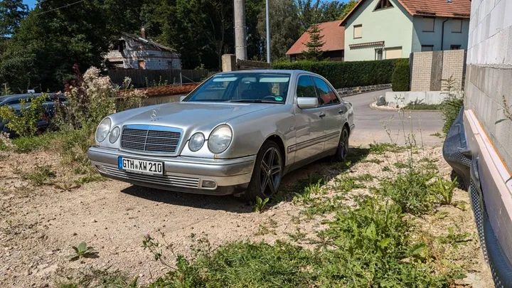 Mercedes-Benz E 280