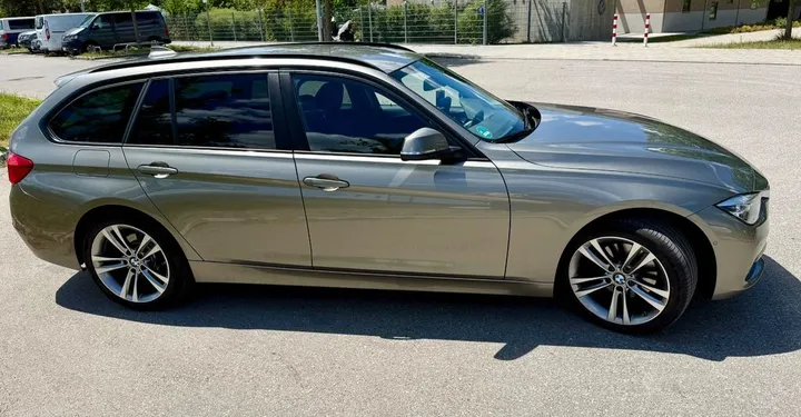 BMW 320
