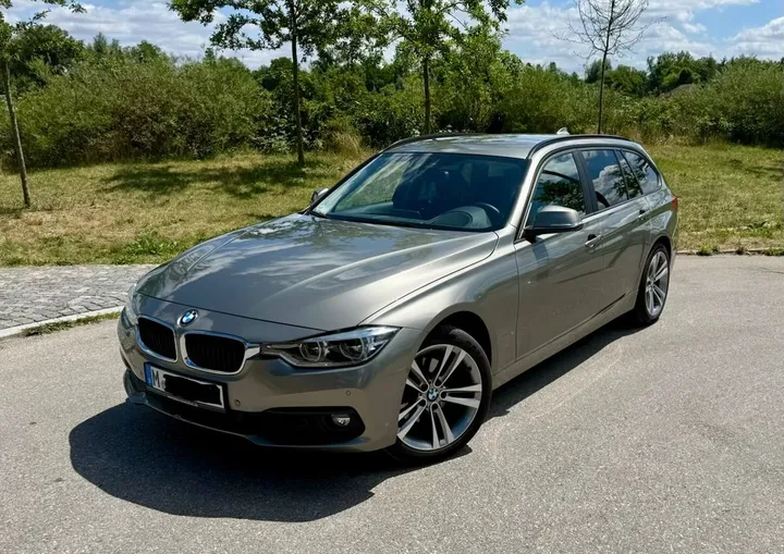 BMW 320