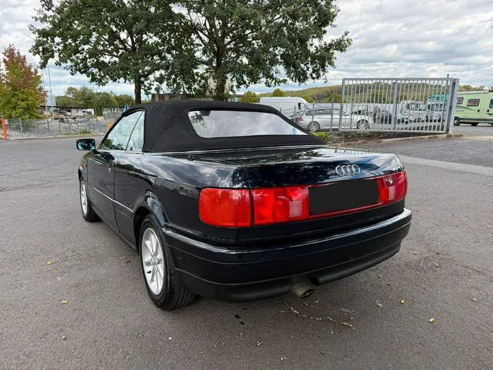 Audi 80