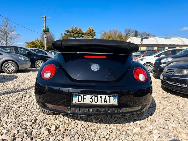 Volkswagen New Beetle