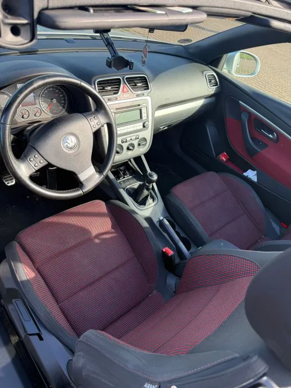 Volkswagen Eos