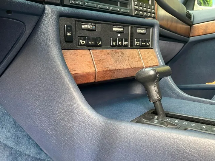 BMW 730