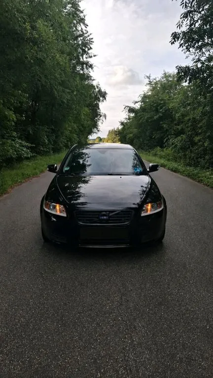 Volvo V50