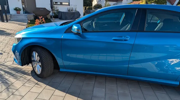 Mercedes-Benz A 200