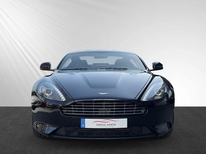 Aston Martin Virage