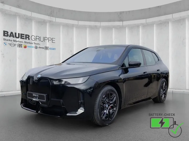 BMW iX