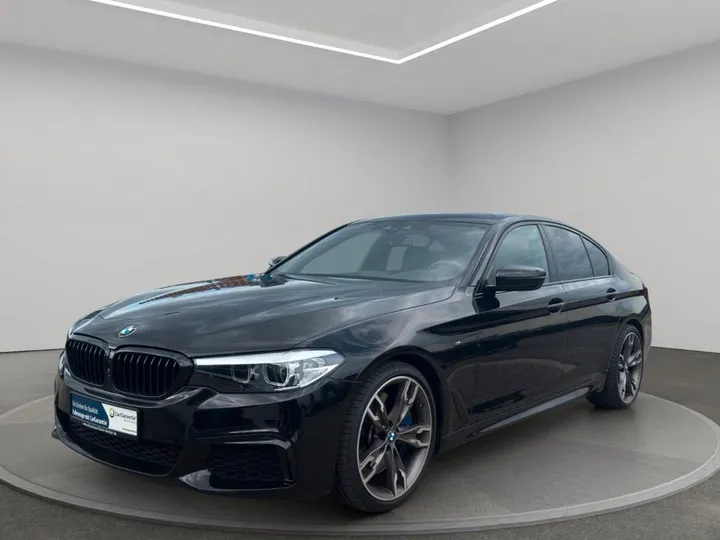 BMW M550