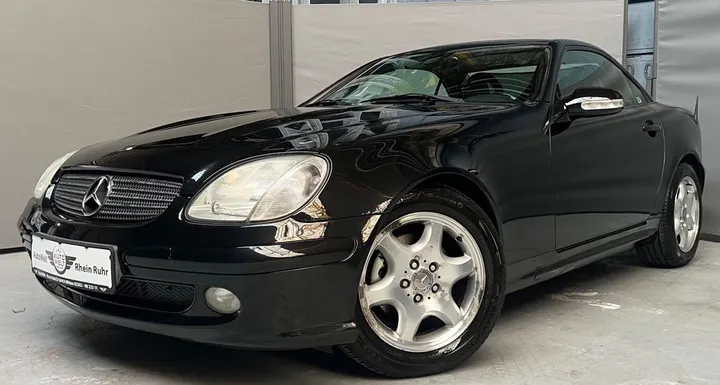 Mercedes-Benz SLK 230