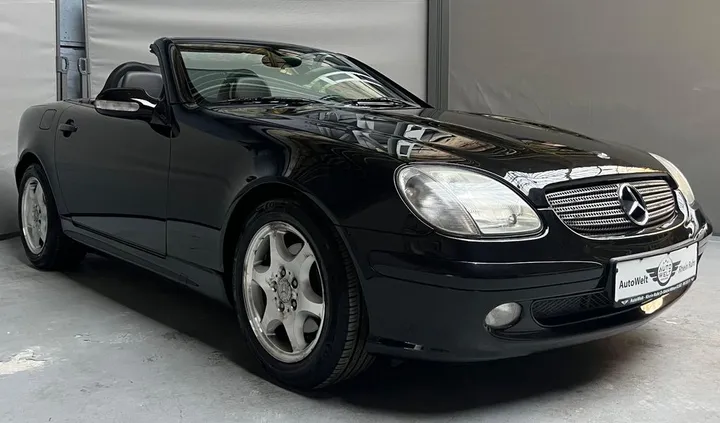 Mercedes-Benz SLK 230