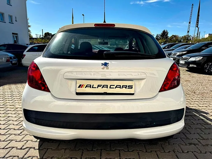 Peugeot 207