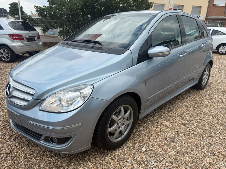 Mercedes-Benz B 170