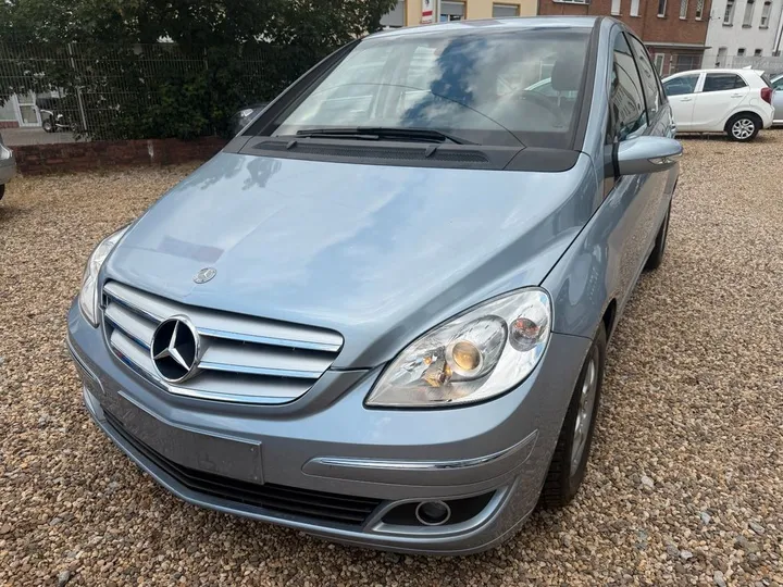 Mercedes-Benz B 170