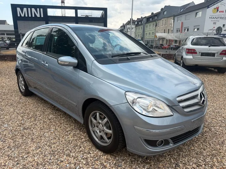 Mercedes-Benz B 170