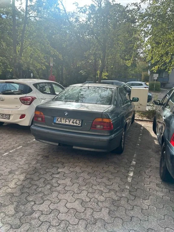 BMW 525