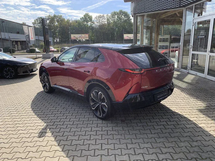 Mazda CX-6e