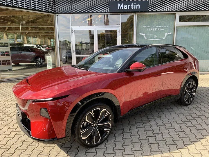 Mazda CX-6e