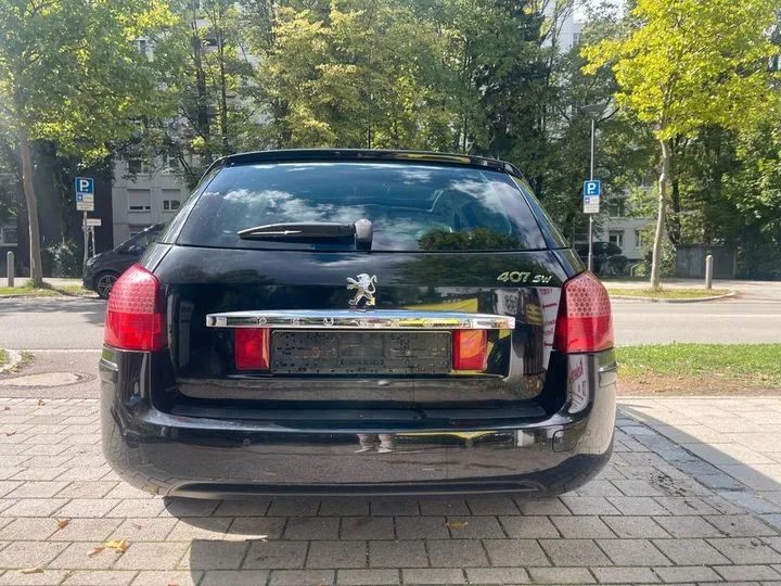 Peugeot 407