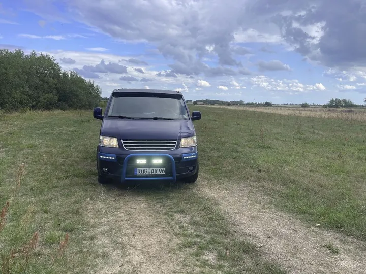 Volkswagen T5 Caravelle