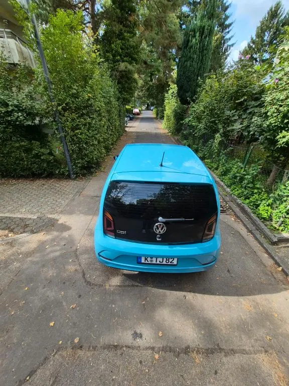 Volkswagen up!
