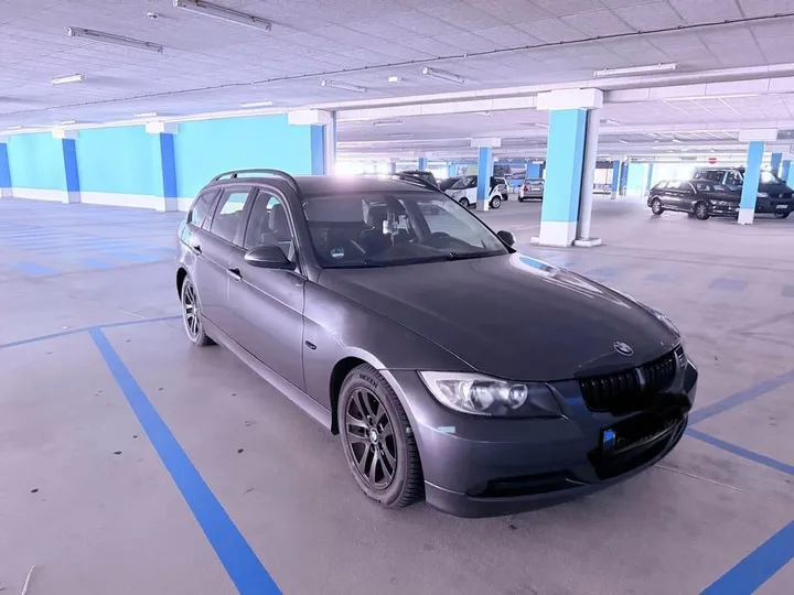 BMW 320