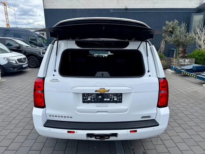 Chevrolet Suburban