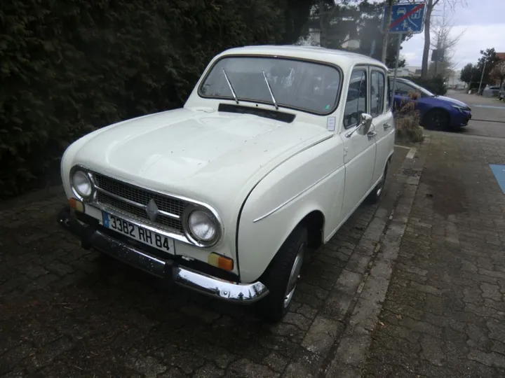 Renault R 4