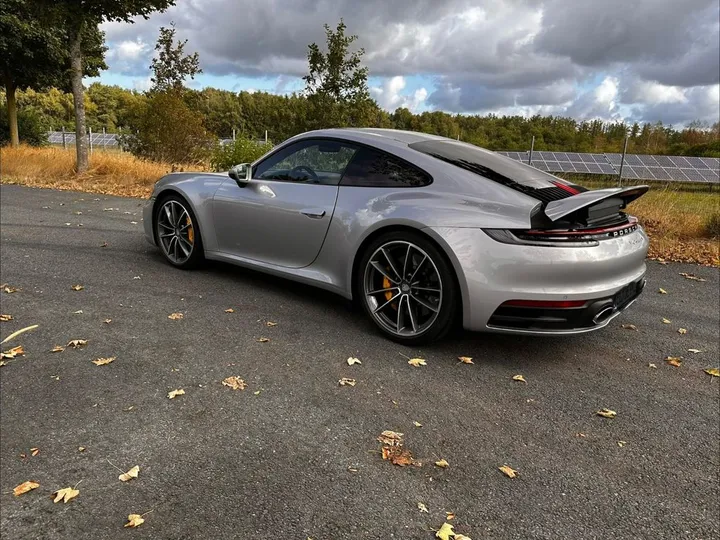 Porsche 992