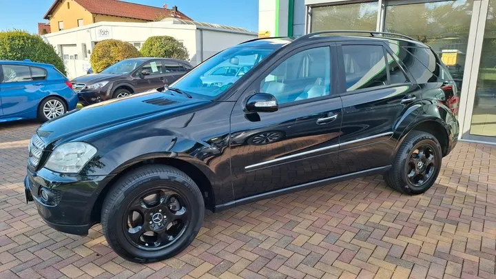 Mercedes-Benz ML 320