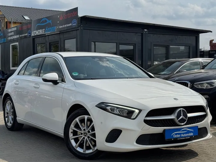Mercedes-Benz A 200