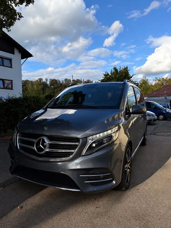 Mercedes-Benz V 250