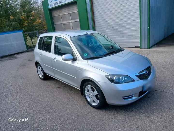 Mazda 2