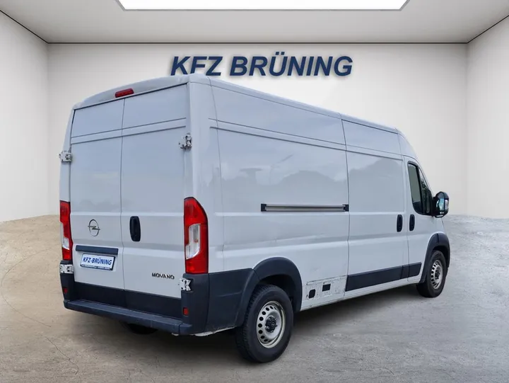 Opel Movano